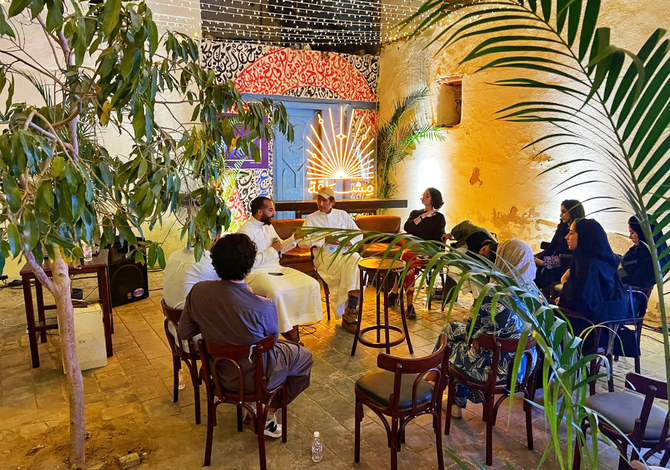 In a historical setting, Jeddah’s Mishraqah, located at Bait Alhodaif, has hosted a number of knowledgable individuals who have shed light on history, culture and human development. (AN photo by Saleh Fareed)