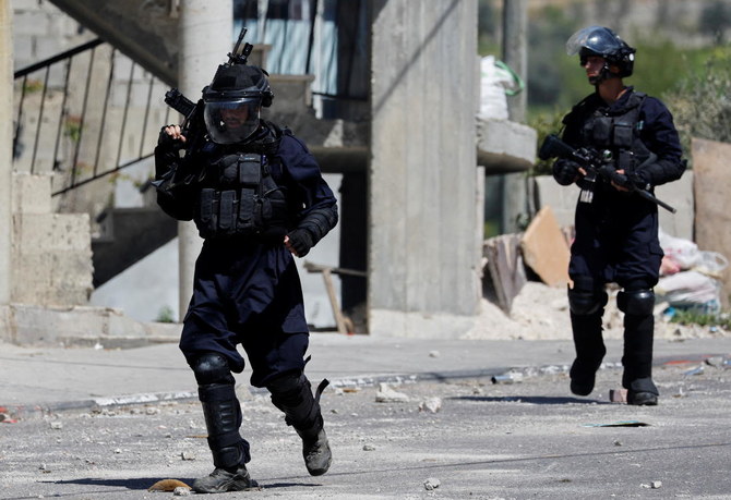 Two Palestinians wounded by Israeli troops in West Bank raid