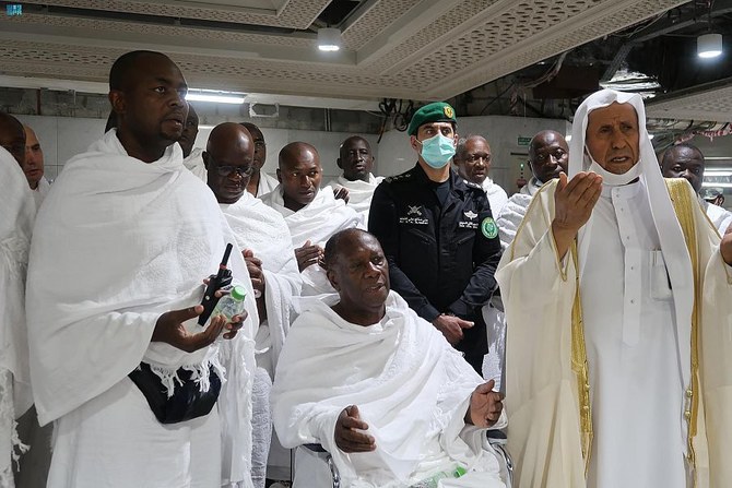 Presidents of Comoros, Ivory Coast perform Umrah during visit to Saudi Arabia