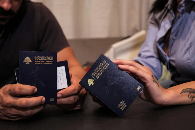Lebanon halts passport renewals as fears of exodus grow