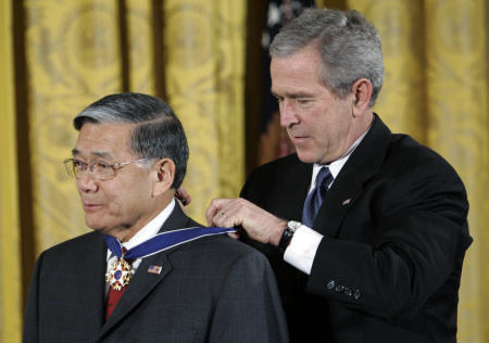 Norman Mineta, 1st Japanese-American member of US cabinet, dies