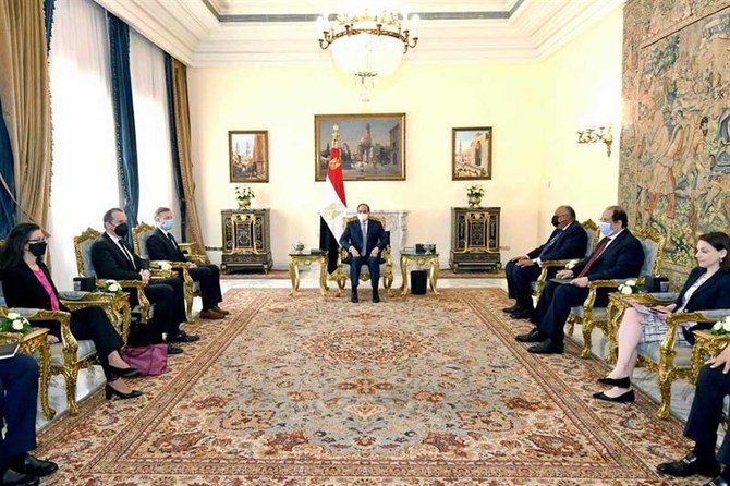 El-Sisi, US national security adviser hold talks