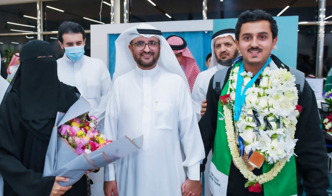 Abdullah Al-Ghamdi won two prizes in energy for his project on the production and storage of hydrogen. (AN photo/Basheer Saleh)
