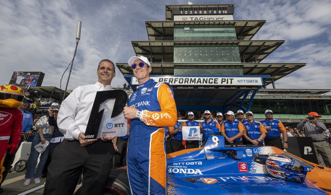 Dixon seizes 5th Indy 500 pole with second-fastest qualifying time ever