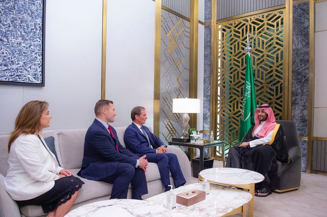 Saudi crown prince receives members of US Congress 