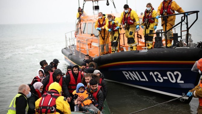 Concerns raised over criminalization, transfer of asylum seekers in UK