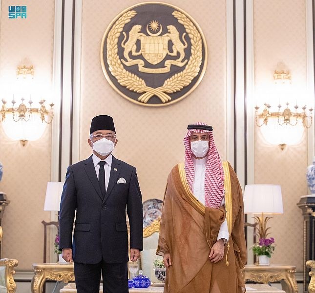 Saudi Foreign Minister meets Malaysian king, PM, counterpart during visit