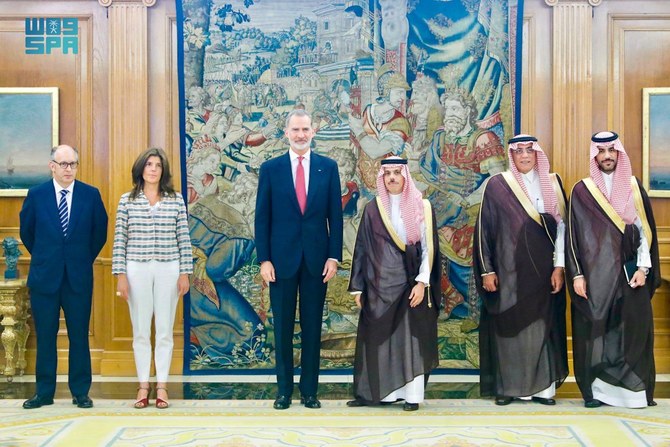 Saudi FM discusses opportunities for cooperation with Spain’s king 