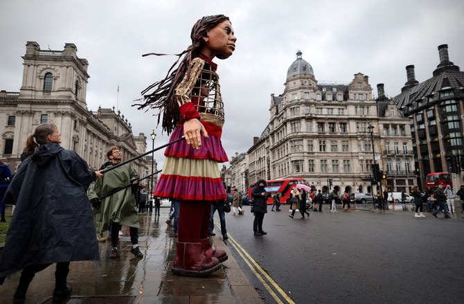 Giant puppet of Syrian girl starts England tour to mark World Refugee Week