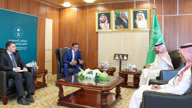 Saudi ambassador to Yemen meets with Russian chargé d’affaires. (Supplied)