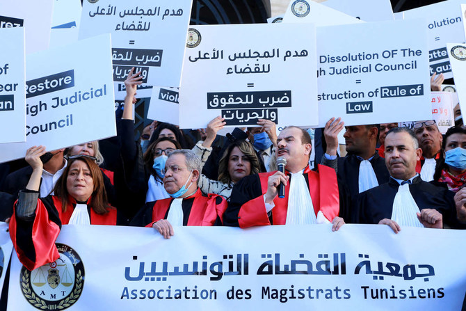 Salary cuts continue as Tunisian judges enter fourth week of strikes