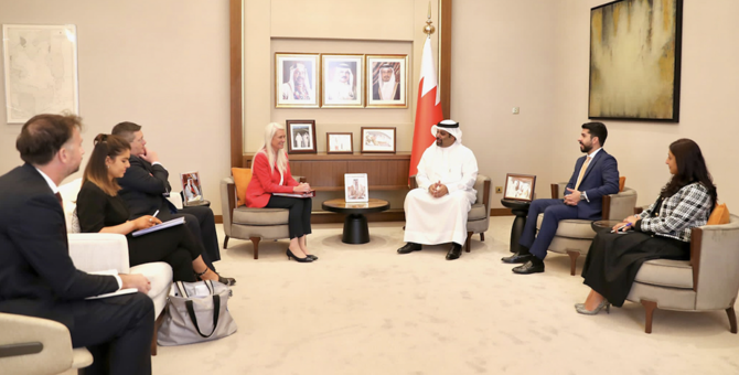 Minister stresses importance of continuing to develop Bahrain-UK partnership