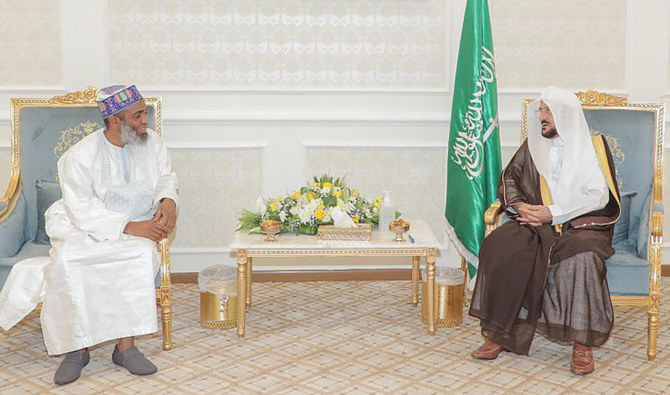 Saudi Islamic minister Dr. Abdullatif bin Abdulaziz Al-Alsheikh meets with Dr. Ibrahim Osman Bah in Jeddah. (SPA)