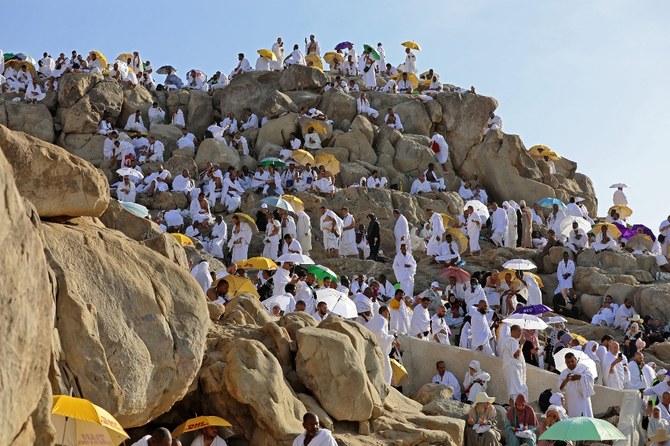 Pilgrims pack Mount Arafat for climax of biggest Covid-era Hajj