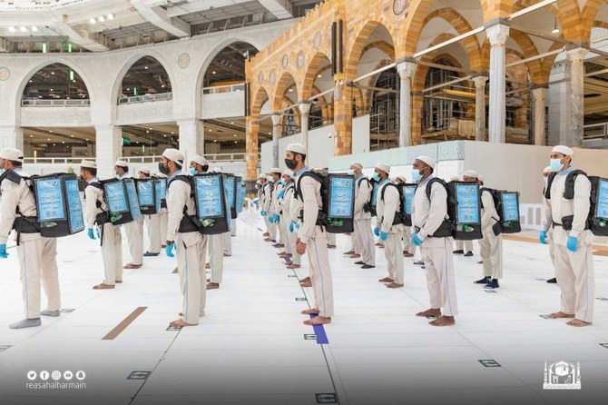 Grand Mosque distributes 12m liters of Zamzam water to Hajj pilgrims