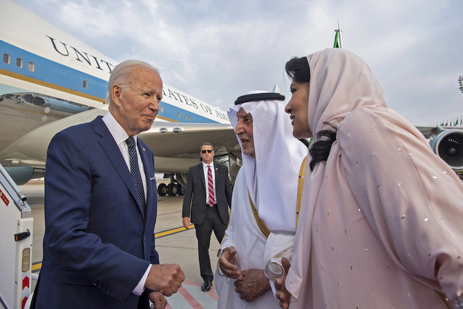 Much ado about nothing? Biden not first US president to fly direct from Israel to Saudi Arabia