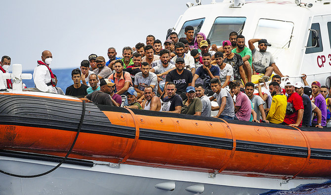 Six migrants die after boat sinks off Algeria