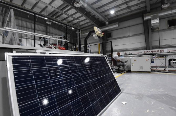 Solar panel design and fitting training for Saudi students