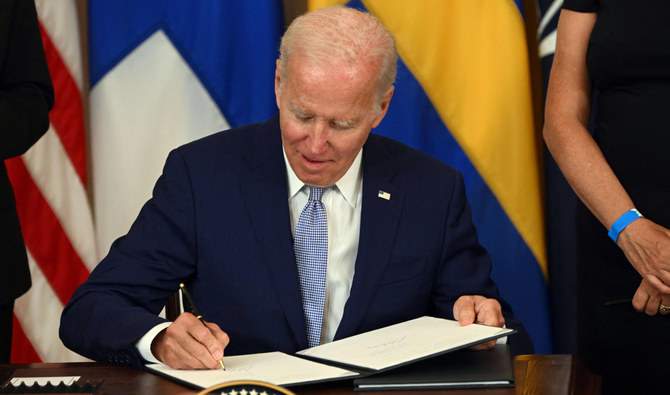 Biden formalizes US support for Finland, Sweden joining NATO