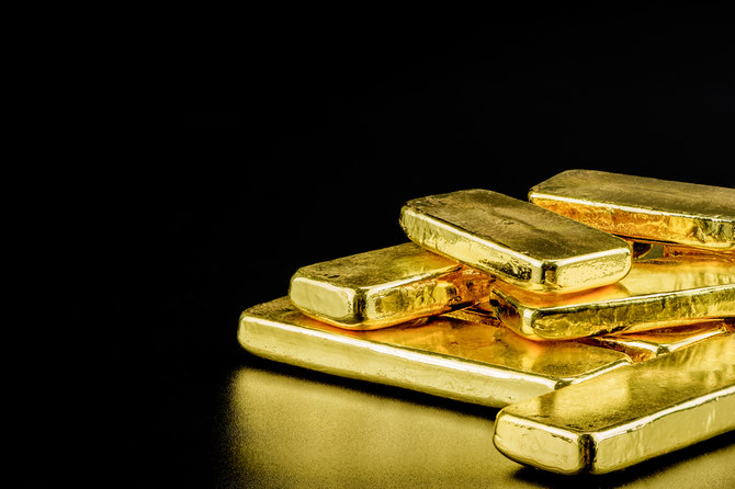 Gold eyes fourth straight weekly gain on dollar weakness