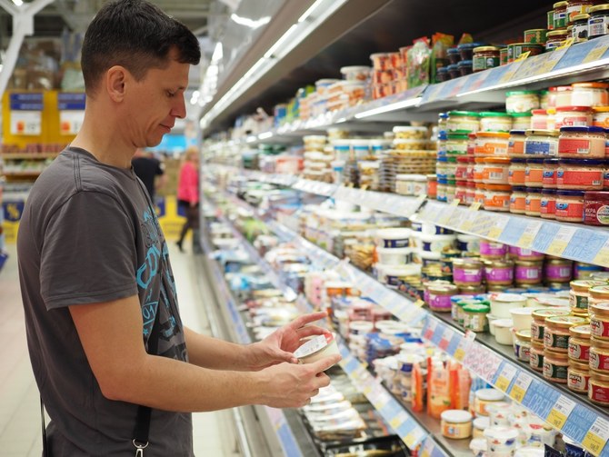 Russian consumer prices dip for 6th straight week