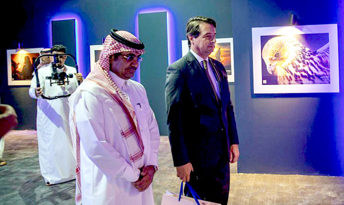 Portuguese envoy visits International Saudi Falcons and Hunting Exhibition