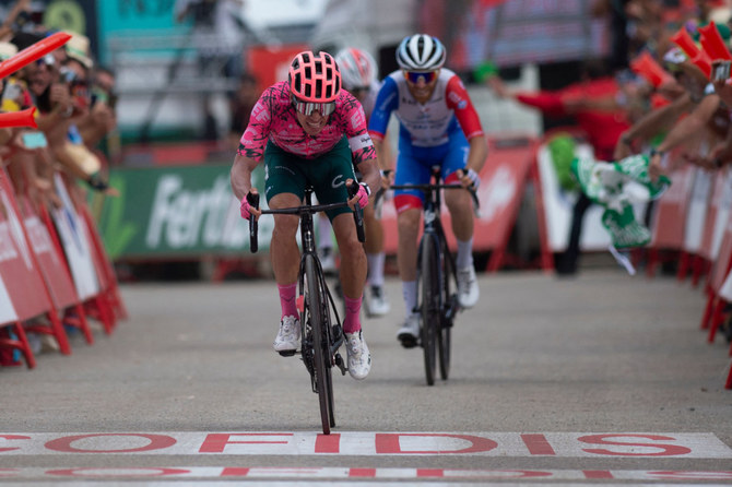 Colombia’s Uran soars to Vuelta stage triumph as injured Roglic quits race