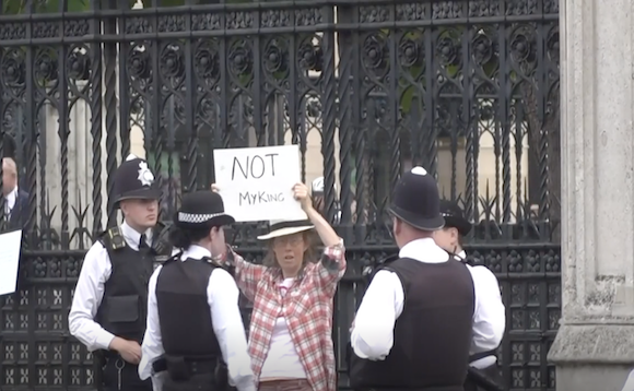 ‘Over the top’: British media slams arrests of anti-monarchy protesters
