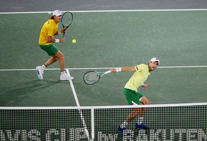 Australia edge France at Davis Cup, US make it two from two