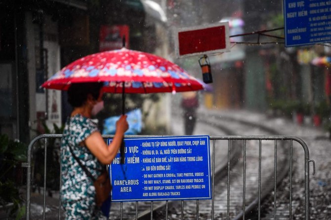 Tourists disappointed as Hanoi’s ‘train street’ closes over safety fears
