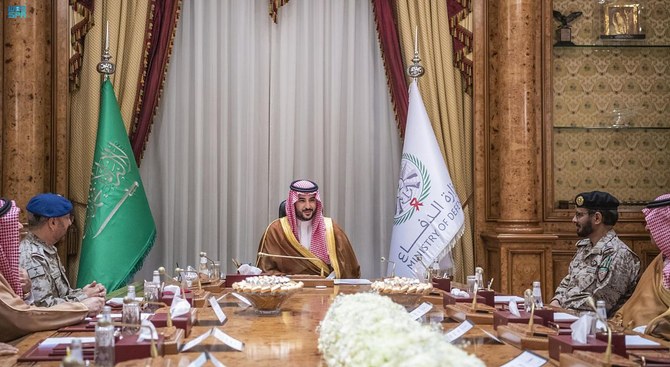 New Saudi defense minister meets senior ministry officials