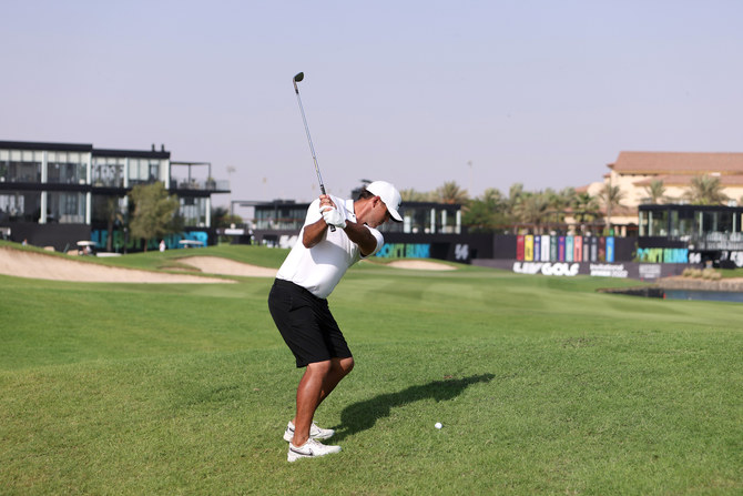 Brooks Koepka leads by two in Jeddah, Smash GC takes team lead