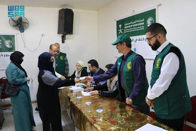 KSRelief distributes winter clothes to Syrian and Palestinian refugees in Jordan 