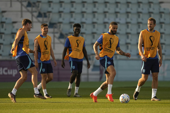 England bond over cards ahead of Senegal World Cup clash