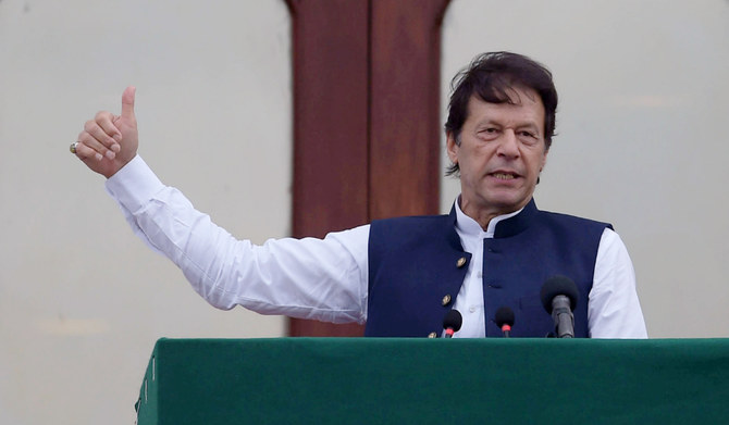 Imran Khan gestures. (REUTERS)