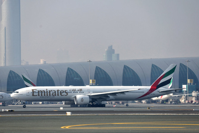 Carrier Emirates test flies Boeing 777 on sustainable fuel