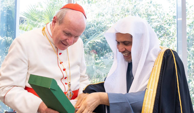 Mohammed bin Abdulkarim Al-Issa receives Cardinal Christoph Schonbrunn in Riyadh. (Supplied)