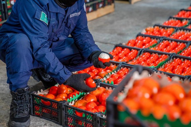 Saudi authorities thwart attempt to smuggle more than 2 million Captagon tablets in tomatoes