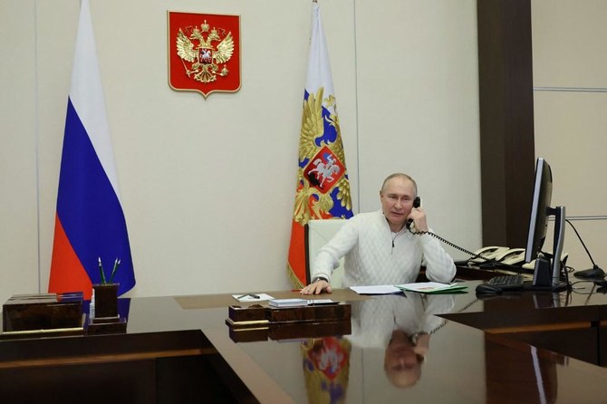 Kremlin tells officials to stop using iPhones – Kommersant newspaper