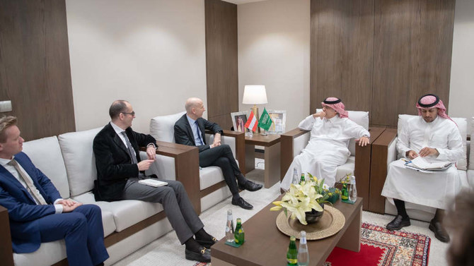 Austrian business delegation meet with Minister of Commerce Majid Al-Qassabi in Riyadh. (Twitter @malkassabi)
