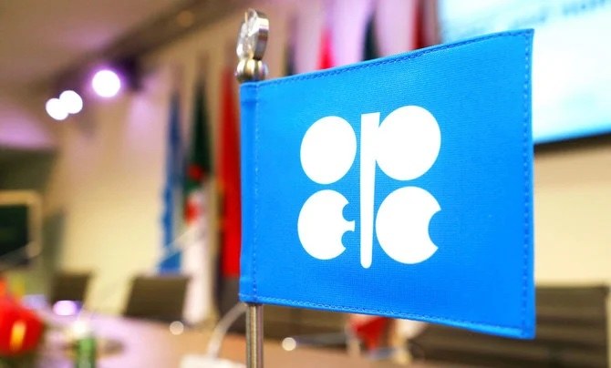 OPEC+ likely to stick to its guns despite price slump, delegates say