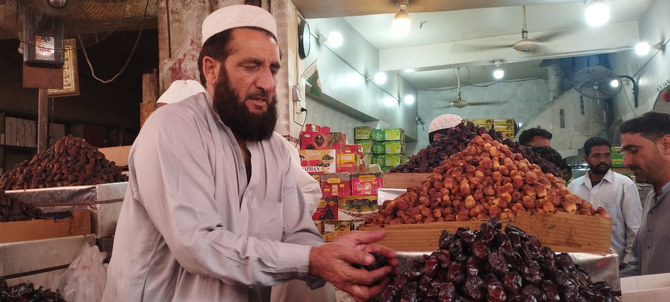 Inflation, flood destruction hike date prices in Pakistan as Ramadan begins