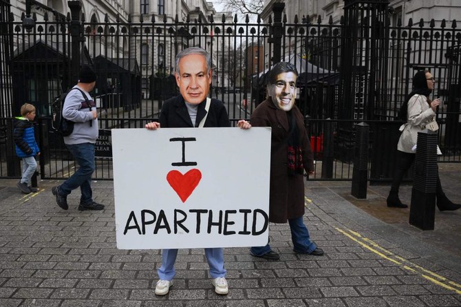 Protesters greet Netanyahu as he meets UK leader in London