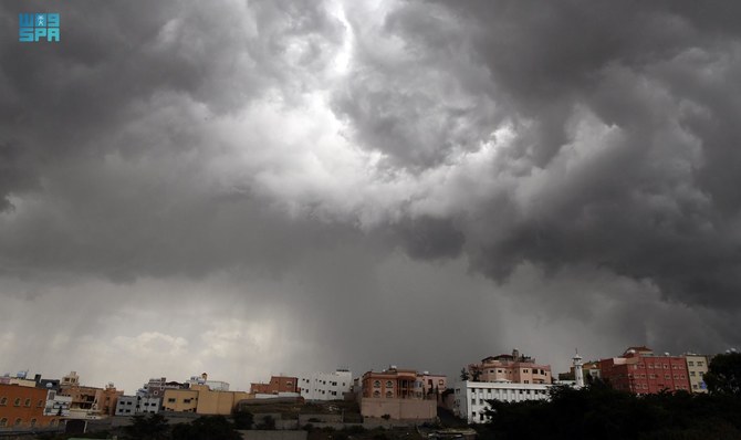 Saudi authorities call for caution amid weather warnings