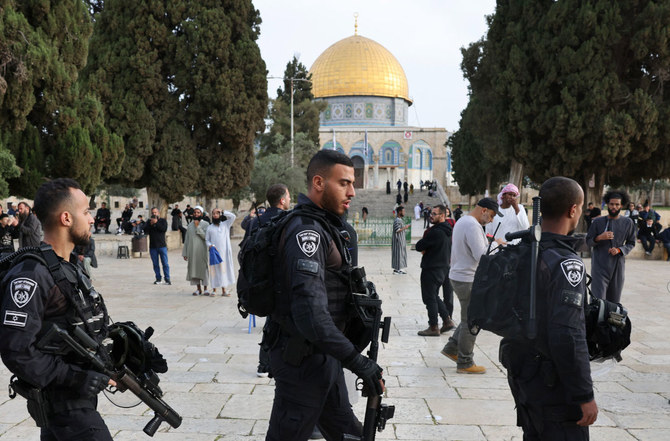 Non-Muslims banned from Al-Aqsa for rest of Ramadan