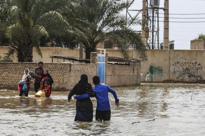 Heavy rains in Iran trigger flash floods, killing at least 2