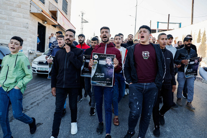 Violent clashes in West Bank after death in Israeli custody of Palestinian hunger striker