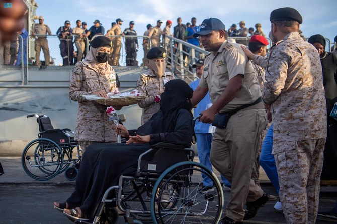 Yemeni evacuees who landed early aboard Saudi ships in Jeddah were taken by road to Aden and Marib. (File/SPA)