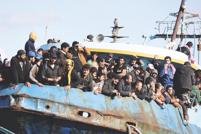No trace of boat with 500 migrants, rescue group says after alarm sparked Med search