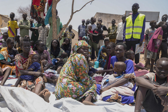 Thousands of exhausted South Sudanese head home, fleeing brutal conflict